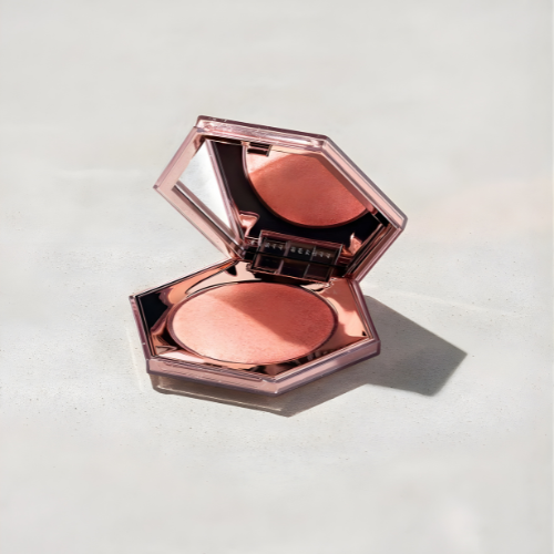 GlowSurge — Polvo iluminador con efecto shimmer para el rostro