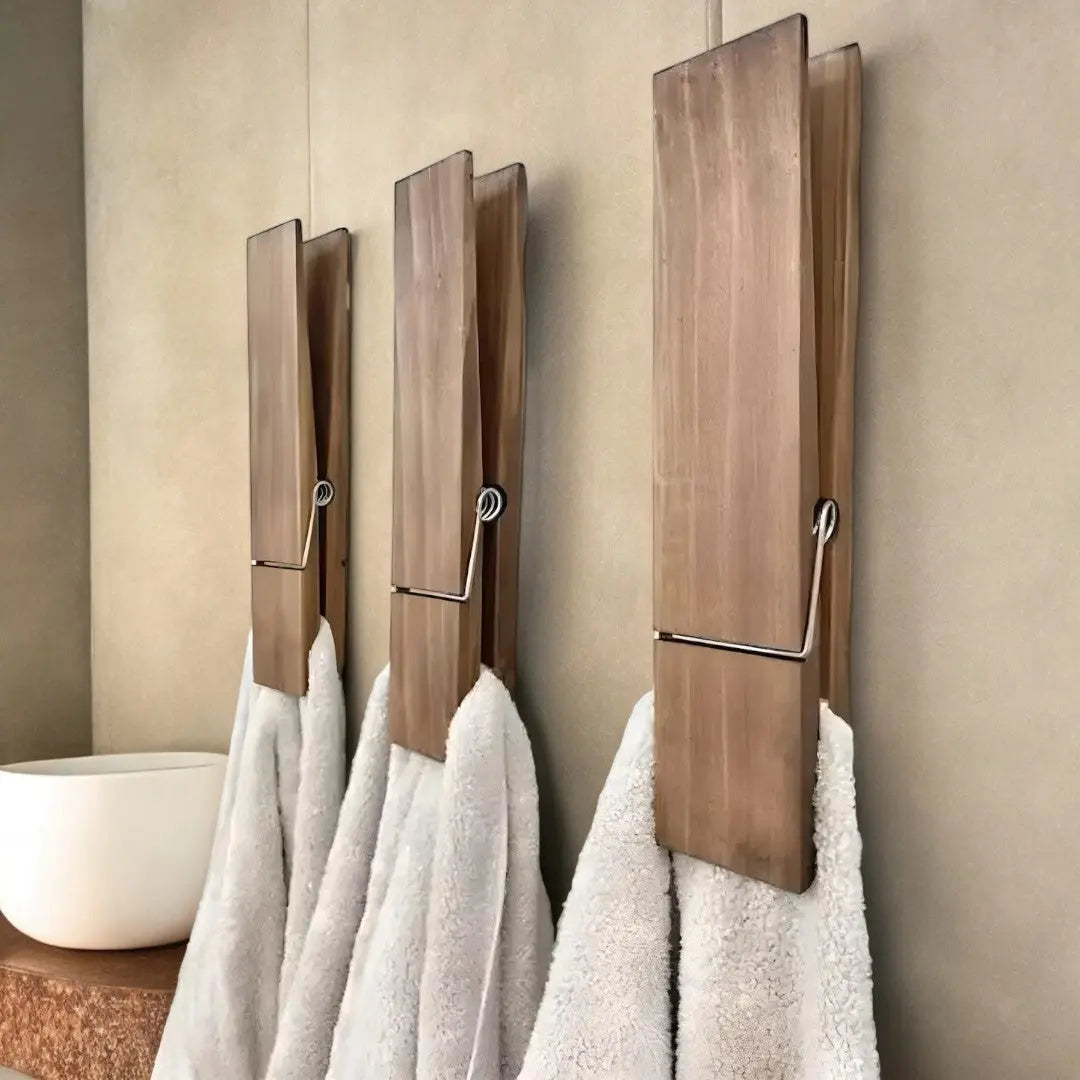 GiantClip - Wooden Wall Towel Holder