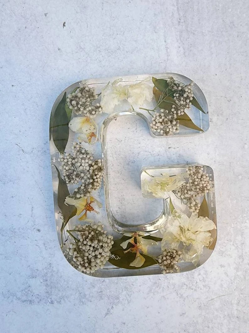 BloomLetter - Personalized Floral Resin Letter Light
