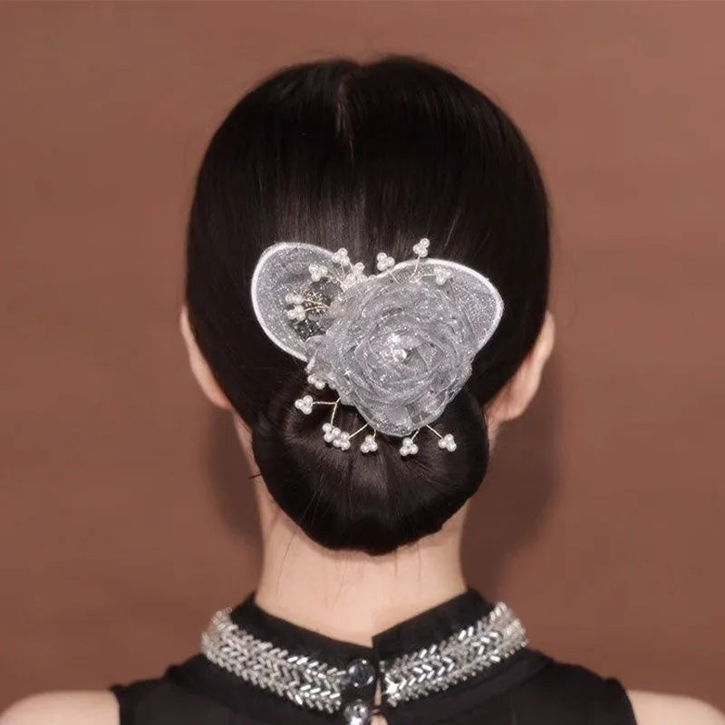 PetalTwist snadná pomůcka na drdol s ozdobným květinovým přívěskem