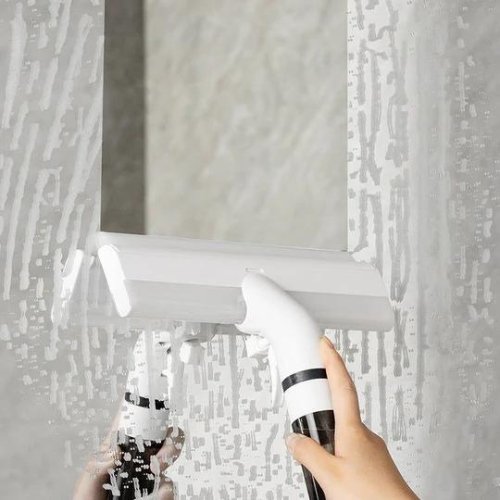 VisoVibe — Window Spray Cleaner with Built-In Squeegee