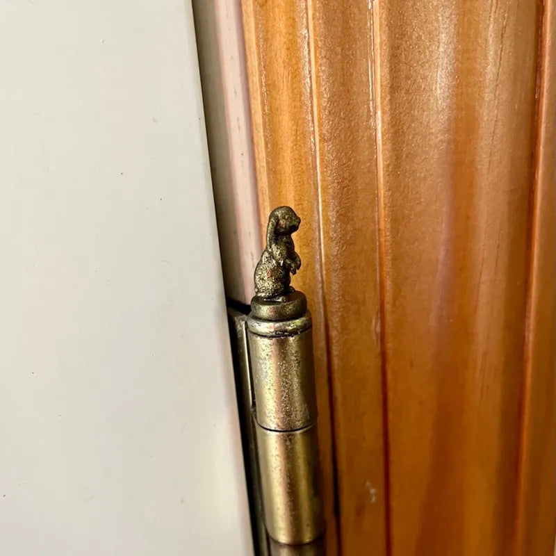 HingeCraft – Zierkappen für Türscharniere mit Tiermotiven