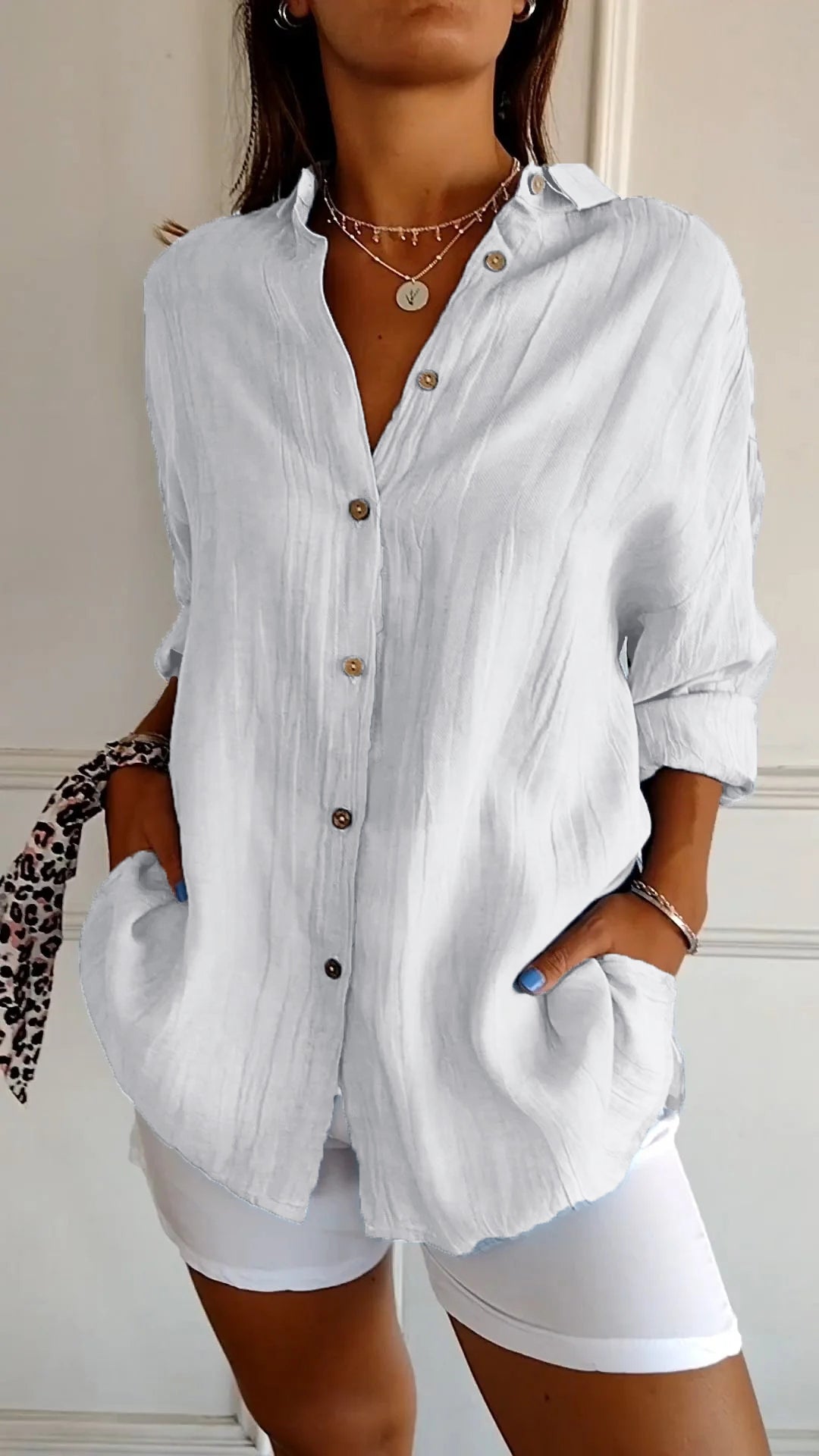 Chic women's blouse with pleated details and a light cut