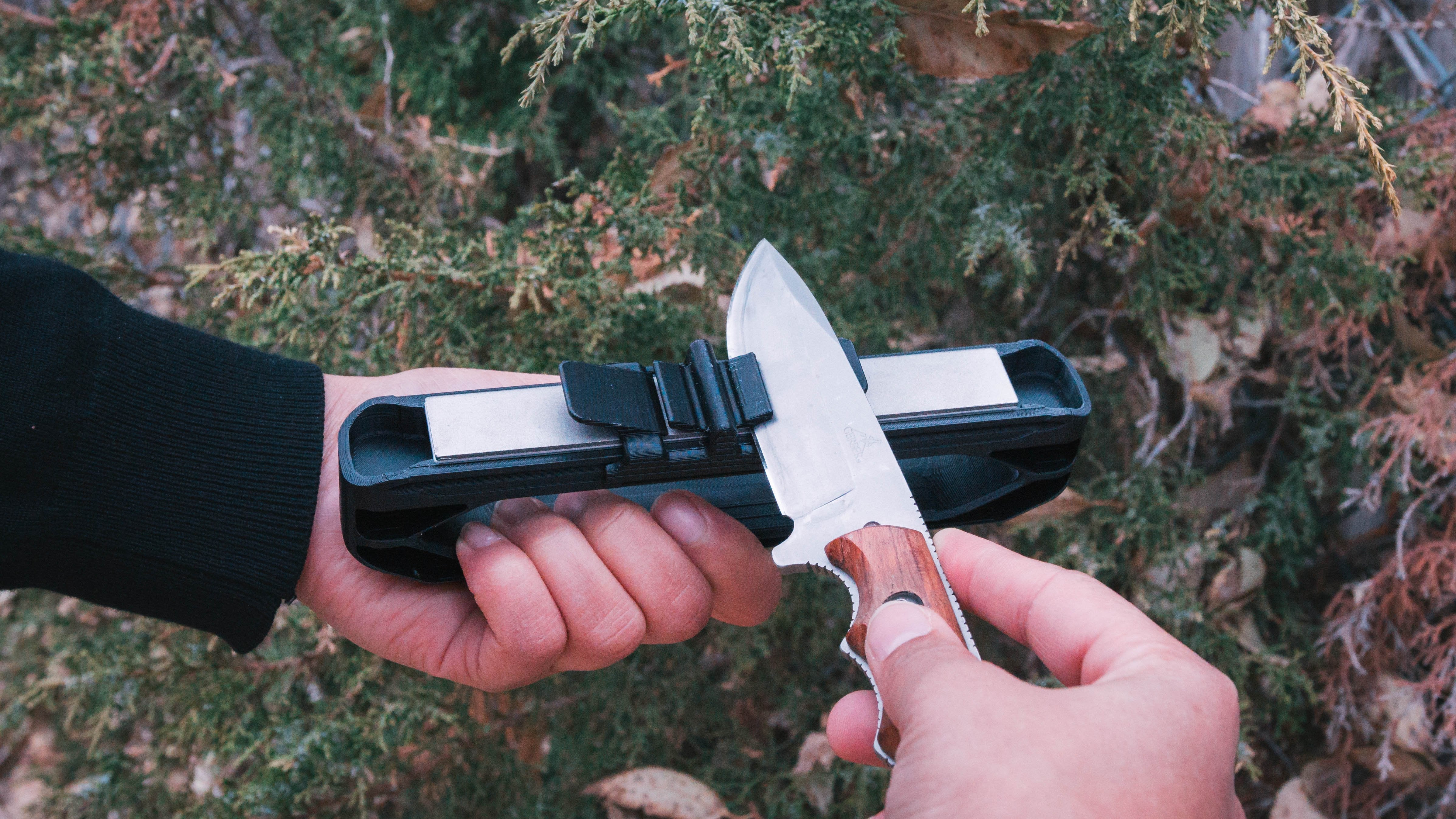 EdgeGuard – Portable Knife Sharpening Tool for Everyday Blade Care