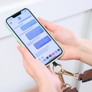 FlexiSecure - Bolsa Tiracolo para Celular com Alça Ajustável