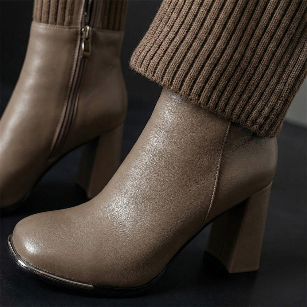 Naťahovacie pletené čižmy na podpätku s elegantným každodenným strihom