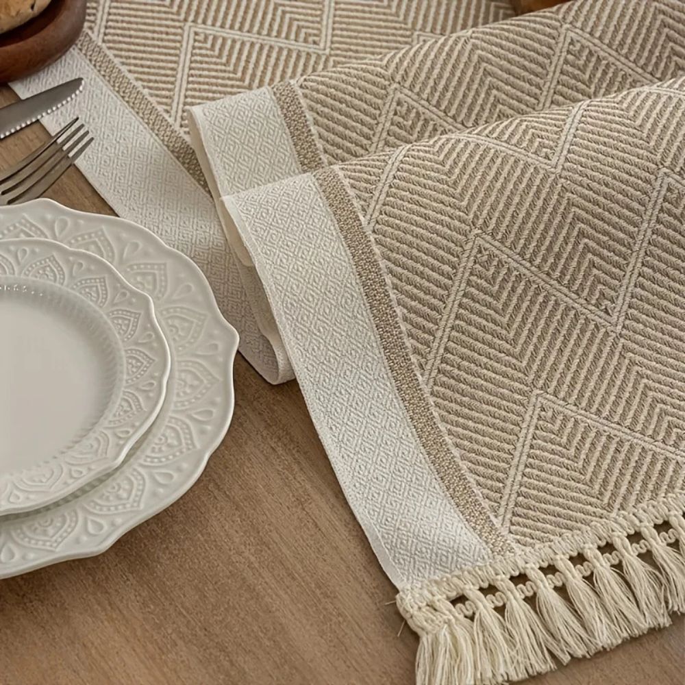 LoomÉtoile – Woven Zigzag Table Runner with Fringe