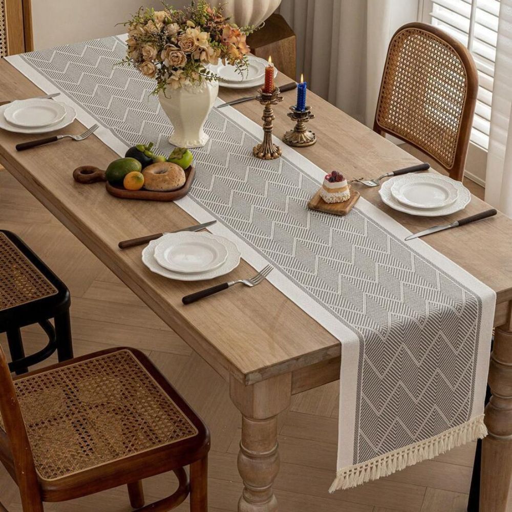 LoomÉtoile – Woven Zigzag Table Runner with Fringe