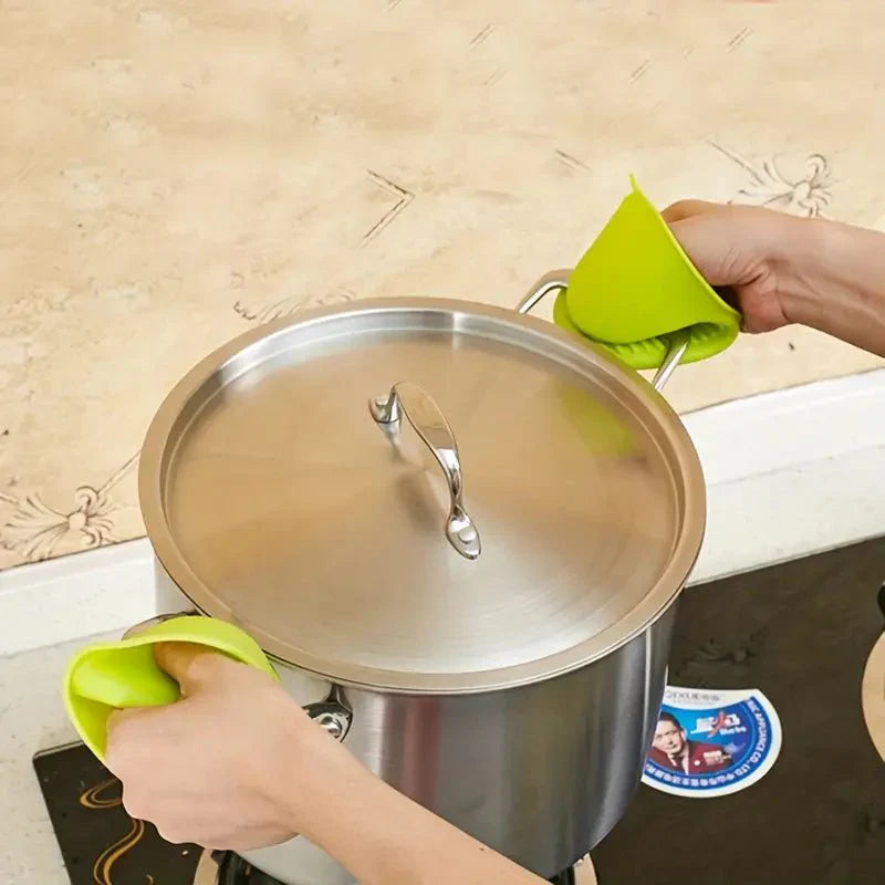 FireGrip Pro — Silicone Heat-Resistant Pinch Grip Kitchen Gloves